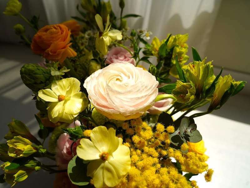 Dankesblumen flower arrangements